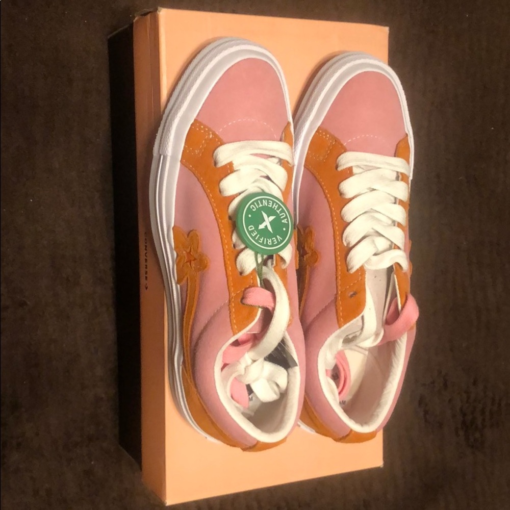 limited edition converse Le Fleur